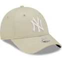 petten-gebogen-beige-verstelbaar-9forty-league-essential-van-new-york-yankees-mlb-van-new-era