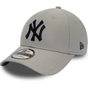 petten-gebogen-grijs-verstelbaar-9forty-diamond-era-essential-van-new-york-yankees-mlb-van-new-era