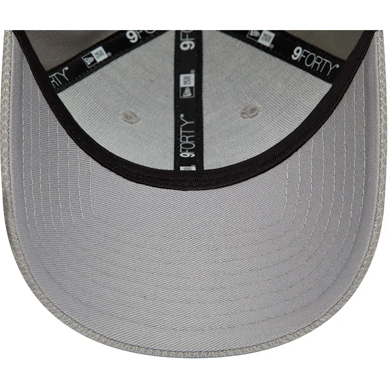 petten-gebogen-grijs-verstelbaar-9forty-diamond-era-essential-van-new-york-yankees-mlb-van-new-era