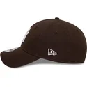 petten-gebogen-bruin-verstelbaar-9forty-league-essential-van-new-york-yankees-mlb-van-new-era