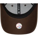 petten-gebogen-bruin-verstelbaar-9forty-league-essential-van-new-york-yankees-mlb-van-new-era
