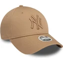 petten-gebogen-bruin-verstelbaar-9forty-league-essential-van-new-york-yankees-mlb-van-new-era