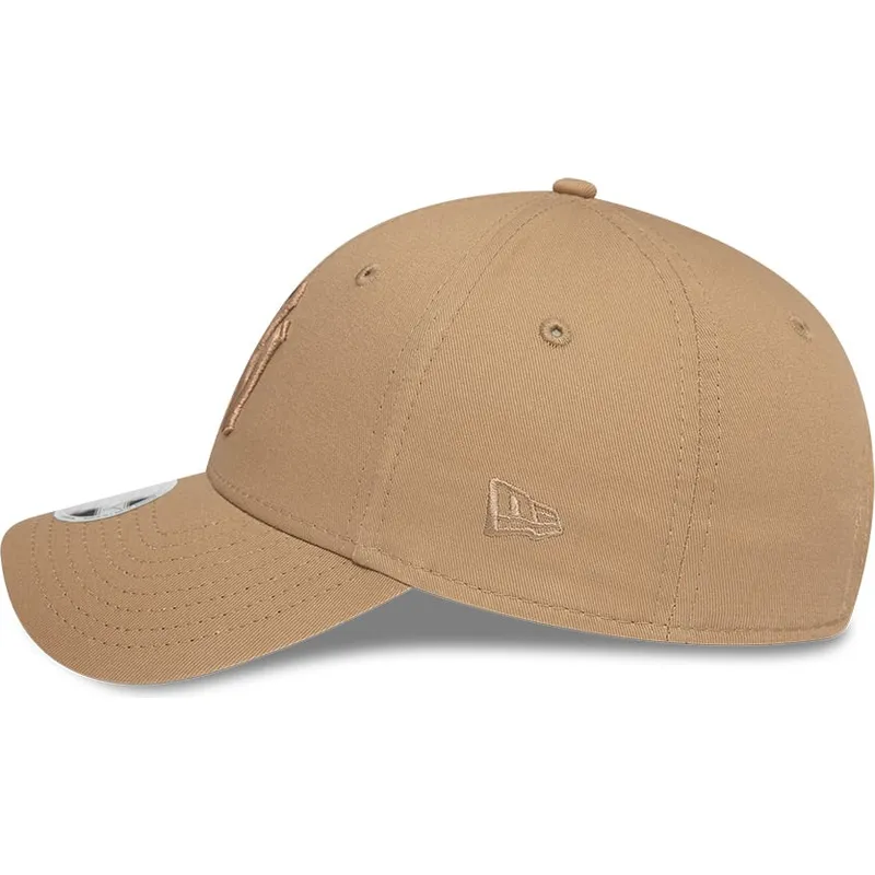 petten-gebogen-bruin-verstelbaar-9forty-league-essential-van-new-york-yankees-mlb-van-new-era petten-gebogen-bruin-verstelbaar-9forty-league-essential-van-new-york-yankees-mlb-van-new-era
