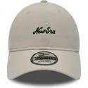 petten-gebogen-beige-verstelbaar-9twenty-repreve-heritage-script-van-new-era