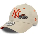 petten-gebogen-beige-verstelbaar-voor-kinderen-9forty-graphic-monster-truck-van-new-york-yankees-mlb-van-new-era