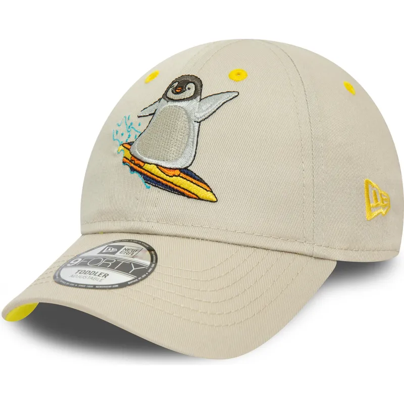 petten-gebogen-beige-verstelbaar-voor-kinderen-9forty-character-van-pinguino-van-new-era