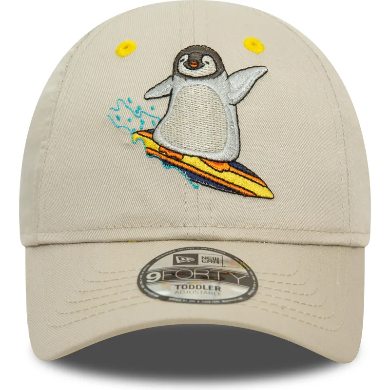petten-gebogen-beige-verstelbaar-voor-kinderen-9forty-character-van-pinguino-van-new-era