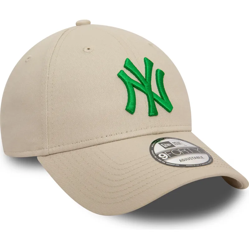 petten-gebogen-beige-verstelbaar-9forty-league-essential-van-new-york-yankees-mlb-van-new-era