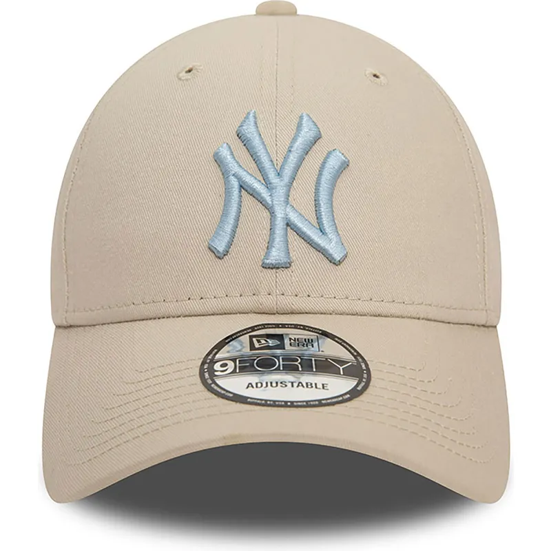 petten-gebogen-beige-verstelbaar-9forty-league-essential-van-new-york-yankees-mlb-van-new-era