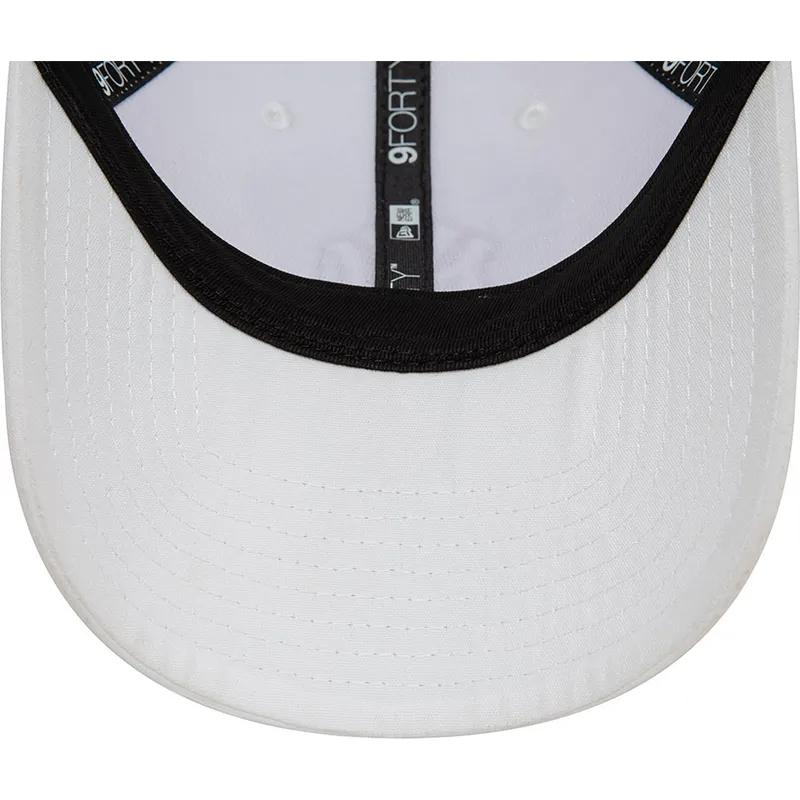 petten-gebogen-wit-verstelbaar-9forty-repreve-outline-van-new-york-yankees-mlb-van-new-era