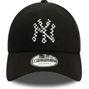 petten-gebogen-zwart-verstelbaar-9forty-seasonal-infill-van-new-york-yankees-mlb-van-new-era