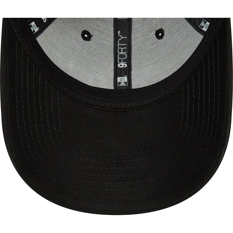 petten-gebogen-zwart-verstelbaar-9forty-seasonal-infill-van-new-york-yankees-mlb-van-new-era petten-gebogen-zwart-verstelbaar-9forty-seasonal-infill-van-new-york-yankees-mlb-van-new-era