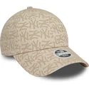 petten-gebogen-beige-verstelbaar-9forty-monogram-van-new-york-yankees-mlb-van-new-era