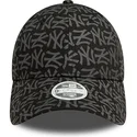 petten-gebogen-zwart-verstelbaar-9forty-monogram-van-new-york-yankees-mlb-van-new-era