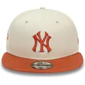 petten-plat-beige-snapback-9fifty-patch-van-new-york-yankees-mlb-van-new-era