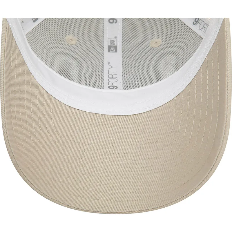 petten-gebogen-beige-snapback-9forty-home-field-van-new-york-yankees-mlb-van-new-era petten-gebogen-beige-snapback-9forty-home-field-van-new-york-yankees-mlb-van-new-era
