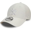 petten-gebogen-wit-verstelbaar-9forty-linen-van-new-york-yankees-mlb-van-new-era