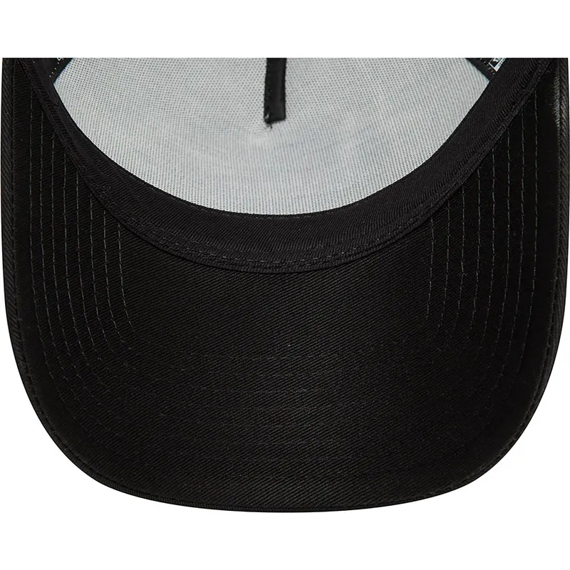 petten-gebogen-zwart-snapback-a-frame-graphic-van-hot-dog-new-york-van-new-era