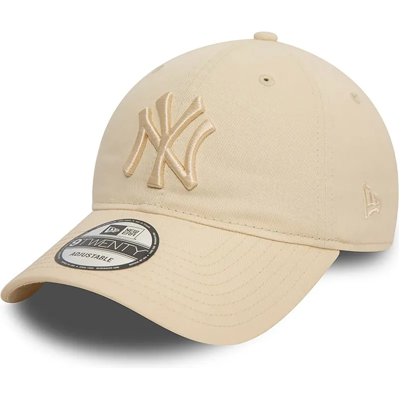 petten-gebogen-beige-verstelbaar-9twenty-league-essential-van-new-york-yankees-mlb-van-new-era