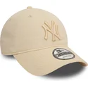 petten-gebogen-beige-verstelbaar-9twenty-league-essential-van-new-york-yankees-mlb-van-new-era