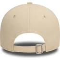 petten-gebogen-beige-verstelbaar-9twenty-league-essential-van-new-york-yankees-mlb-van-new-era