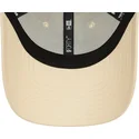 petten-gebogen-beige-verstelbaar-9forty-essential-van-new-era