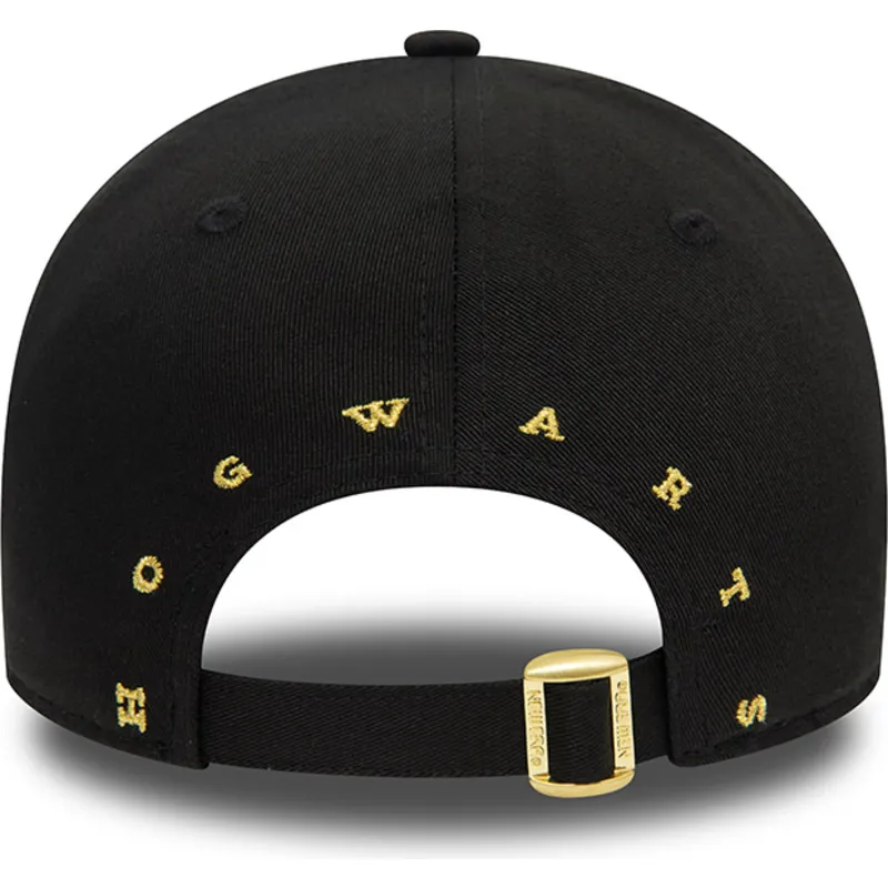 petten-gebogen-zwart-verstelbaar-9forty-van-hogwarts-harry-potter-van-new-era petten-gebogen-zwart-verstelbaar-9forty-van-hogwarts-harry-potter-van-new-era