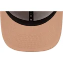 petten-gebogen-beige-snapback-9fifty-seasonal-flower-van-red-bull-racing-formula-1-van-new-era