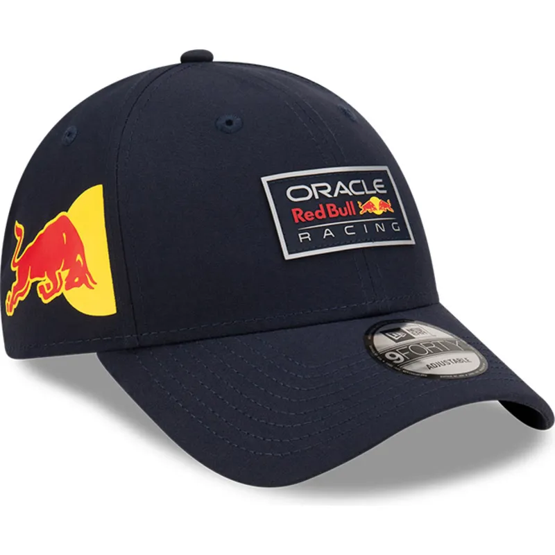 petten-gebogen-marineblauw-verstelbaar-9forty-repreve-graphic-van-red-bull-racing-formula-1-van-new-era petten-gebogen-marineblauw-verstelbaar-9forty-repreve-graphic-van-red-bull-racing-formula-1-van-new-era