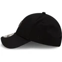 petten-gebogen-zwart-verstelbaar-9forty-matte-metal-van-red-bull-racing-formula-1-van-new-era