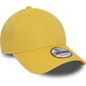 petten-gebogen-geel-verstelbaar-9forty-essential-van-new-era