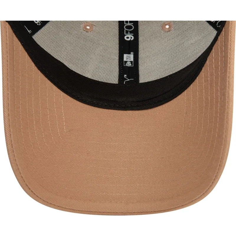 petten-gebogen-roze-verstelbaar-9forty-pin-van-new-era