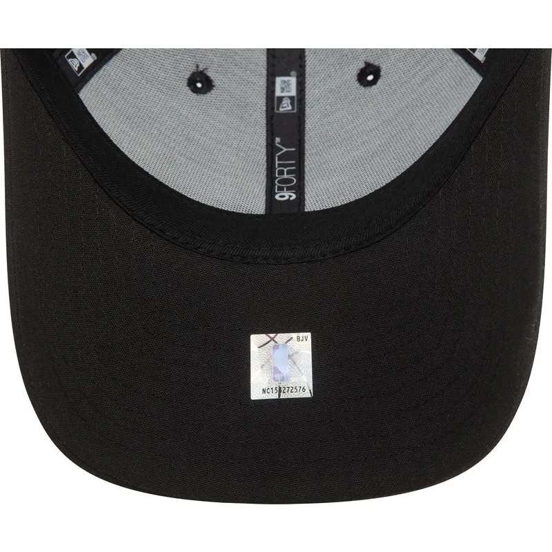 petten-gebogen-zwart-verstelbaar-9forty-repreve-mini-van-chicago-bulls-nba-van-new-era