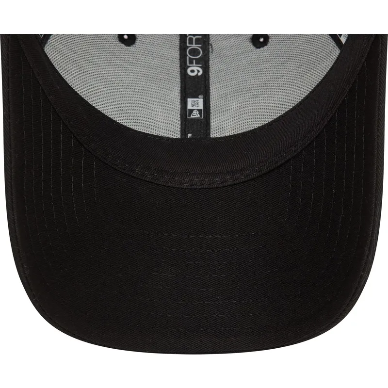 petten-gebogen-zwart-verstelbaar-9forty-home-field-van-new-york-yankees-mlb-van-new-era petten-gebogen-zwart-verstelbaar-9forty-home-field-van-new-york-yankees-mlb-van-new-era