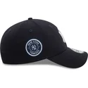 petten-gebogen-marineblauw-verstelbaar-9forty-side-patch-van-new-york-yankees-mlb-van-new-era