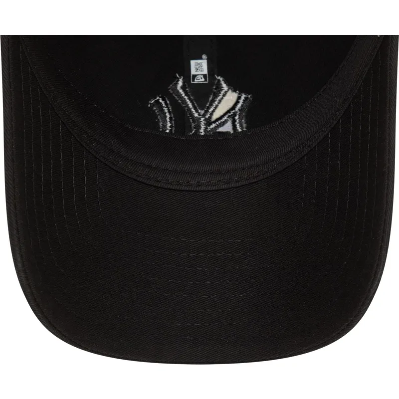 petten-gebogen-zwart-verstelbaar-9twenty-washed-van-new-york-yankees-mlb-van-new-era