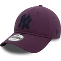 petten-gebogen-paars-verstelbaar-9twenty-league-essential-van-new-york-yankees-mlb-van-new-era