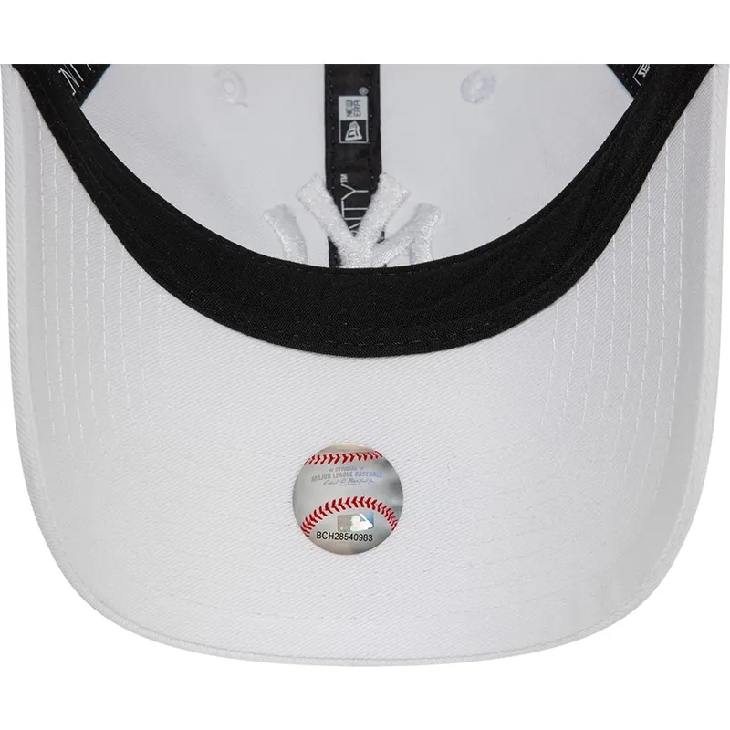 petten-gebogen-wit-verstelbaar-9twenty-league-essential-van-new-york-yankees-mlb-van-new-era petten-gebogen-wit-verstelbaar-9twenty-league-essential-van-new-york-yankees-mlb-van-new-era