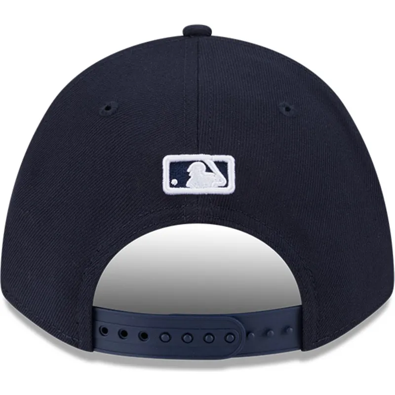 petten-gebogen-marineblauw-snapback-9forty-m-crown-player-replica-van-detroit-tigers-mlb-van-new-era