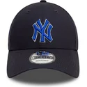petten-gebogen-marineblauw-verstelbaar-9forty-side-patch-van-new-york-yankees-mlb-van-new-era