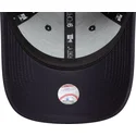 petten-gebogen-marineblauw-verstelbaar-9forty-side-patch-van-new-york-yankees-mlb-van-new-era