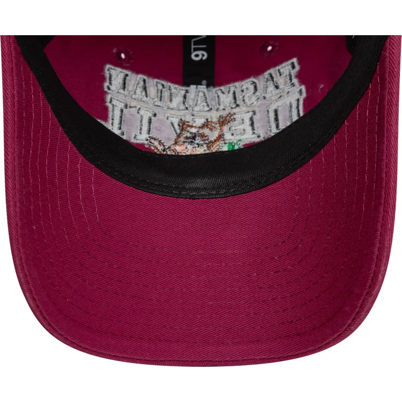 petten-gebogen-rood-verstelbaar-9twenty-washed-van-tasmania-looney-tunes-van-new-era