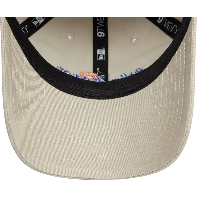 petten-gebogen-beige-verstelbaar-9twenty-van-take-it-easy-van-new-era petten-gebogen-beige-verstelbaar-9twenty-van-take-it-easy-van-new-era