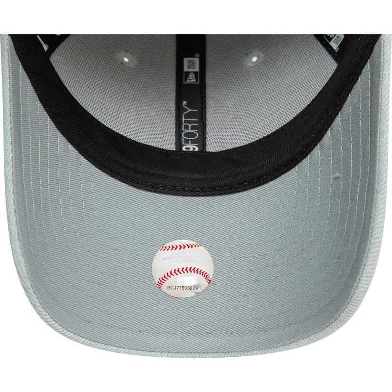 petten-gebogen-blauw-verstelbaar-rosa-9forty-denim-icon-heart-van-new-york-yankees-mlb-van-new-era