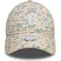 petten-gebogen-beige-verstelbaar-9twenty-floral-quilt-van-new-york-yankees-mlb-van-new-era