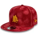 petten-plat-rood-snapback-9fifty-tie-dye-van-associazione-sportiva-roma-serie-a-van-new-era