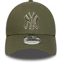 petten-gebogen-groen-verstelbaar-9forty-outline-van-new-york-yankees-mlb-van-new-era