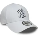 petten-gebogen-wit-verstelbaar-9forty-outline-van-new-york-yankees-mlb-van-new-era