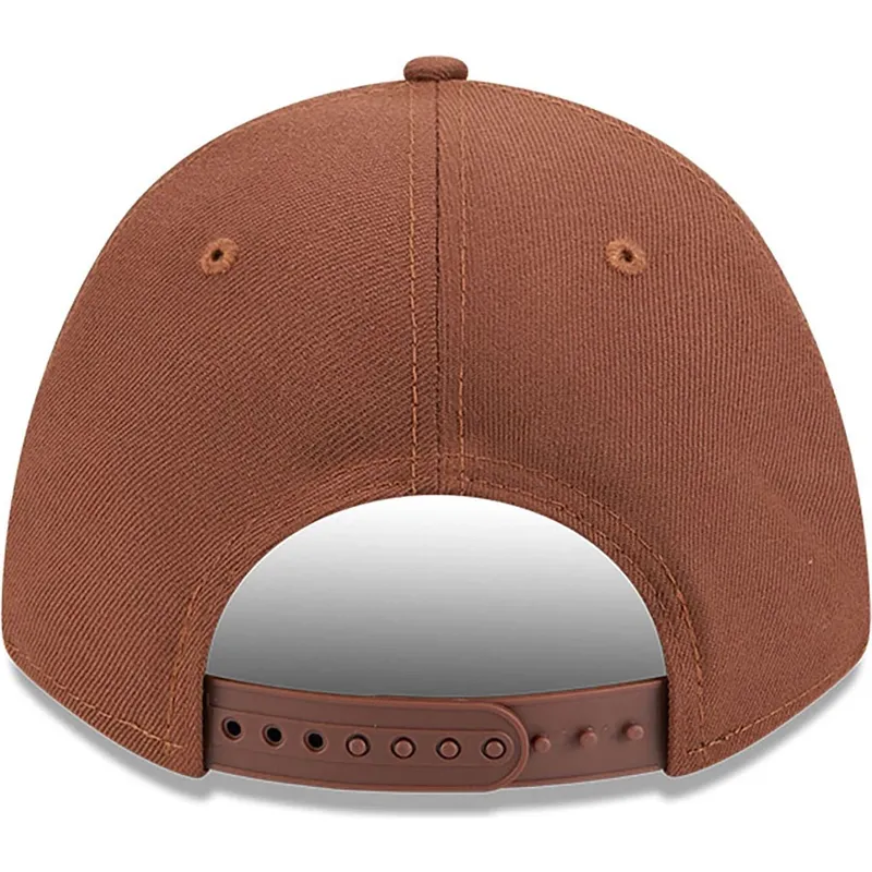 petten-gebogen-bruin-snapback-9forty-m-crown-a-frame-motorsport-van-los-angeles-dodgers-mlb-van-new-era