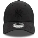 petten-gebogen-zwart-verstelbaar-9forty-quilted-van-new-york-yankees-mlb-van-new-era